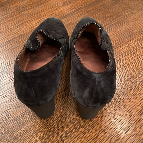 Donald J. Pliner Melia Black Suede Wedge Heels - Picture 4 of 9